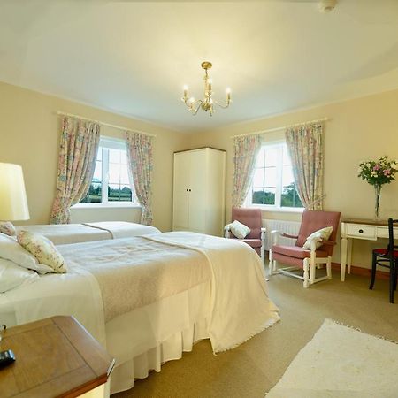 Oakfield B&B Lisburn Bagian luar foto