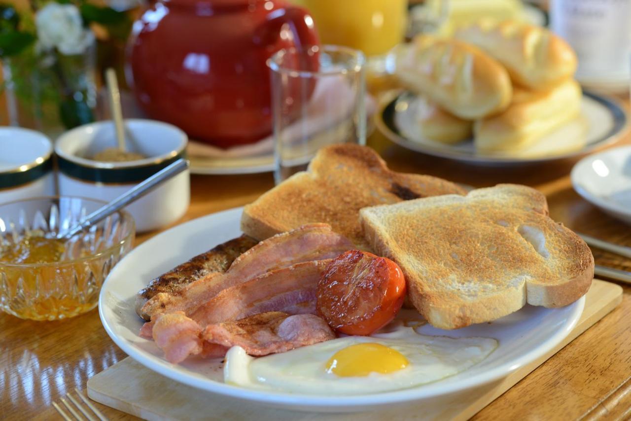 Oakfield B&B Lisburn Bagian luar foto